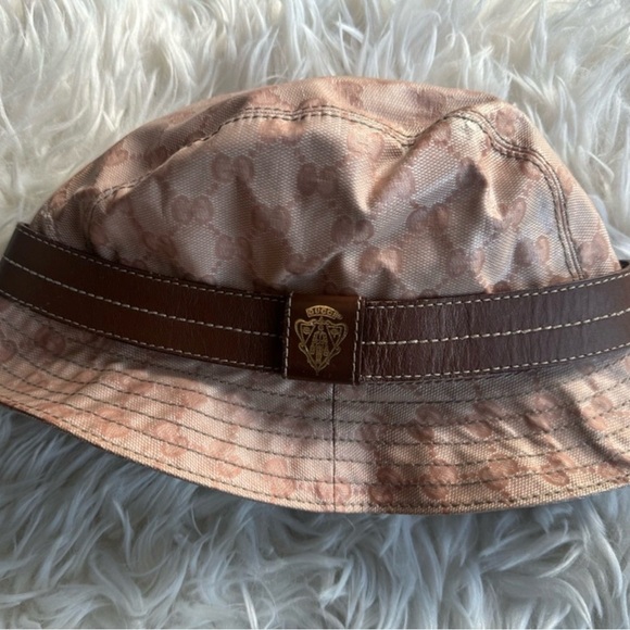GUCCI GG Pink Canvas Bucket Hat Small $660 - Picture 4 of 10